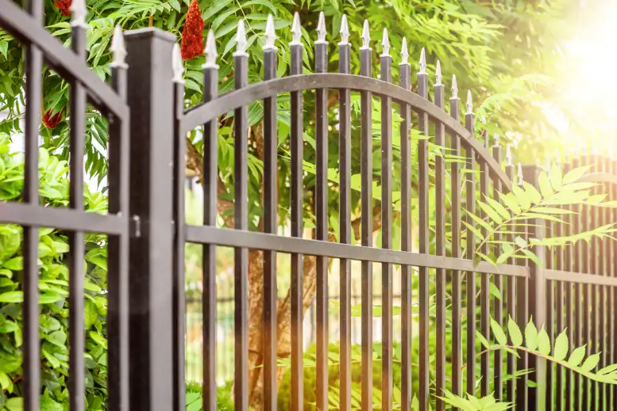 How Aluminum Fencing Enhances Property Aesthetics in Sarasota, FL